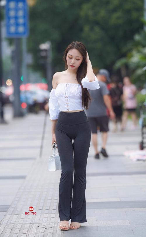 图片[1]-身材非常哇塞的瑜伽裤女孩  J1333 521P6V-21.6GB-嗨街拍