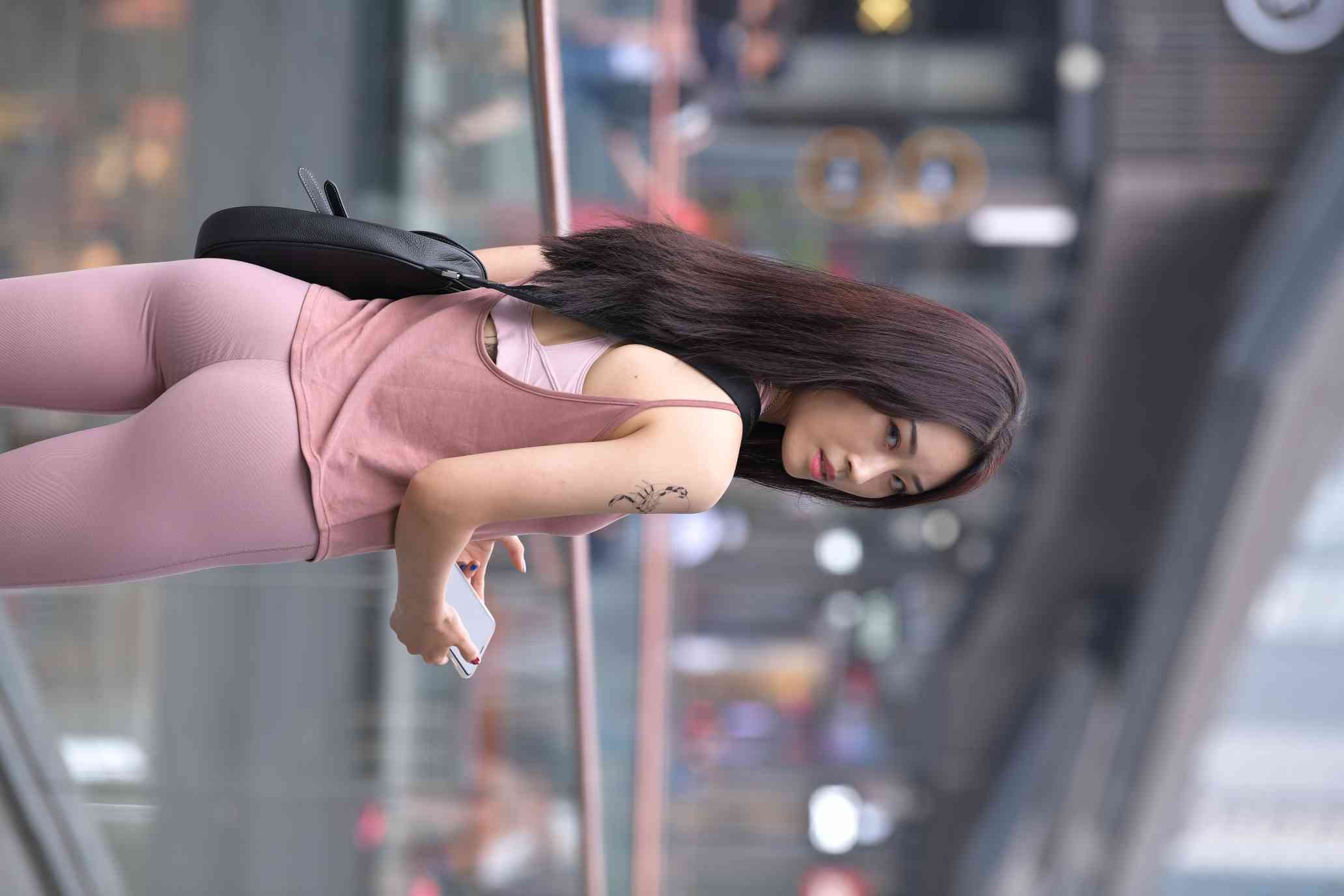 图片[2]-特别哇塞的瑜伽裤女人【217P】04018-嗨街拍