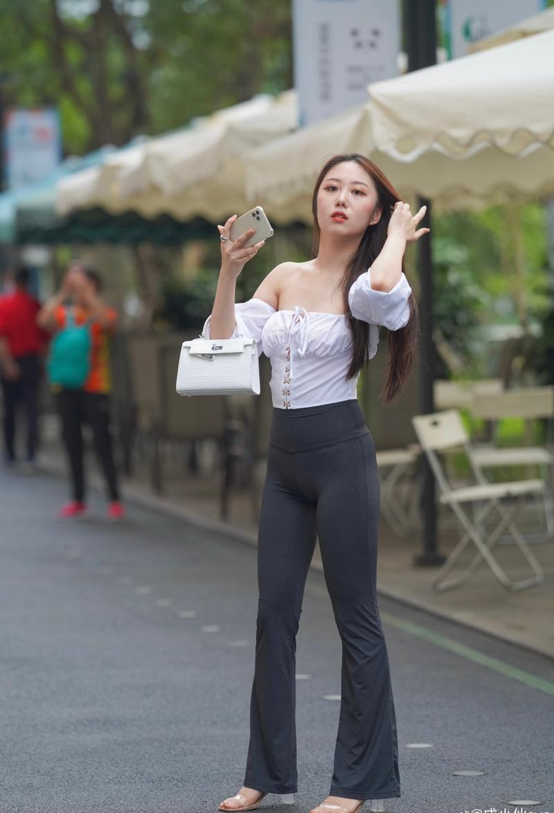 图片[2]-身材非常哇塞的瑜伽裤女孩  J1333 521P6V-21.6GB-嗨街拍